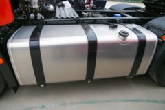 青岛解放 JH6重卡 质惠版 500马力 6X4 AMT自动档牵引车