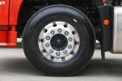 青岛解放 JH6重卡 质惠版 500马力 6X4 AMT自动档牵引车