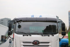 青岛解放 JK6 8X4 纯电动混凝土搅拌运输车(CA1311P28L3T4BEVA80)350kWh