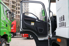 青岛解放 JK6 8X4 纯电动混凝土搅拌运输车(CA1311P28L3T4BEVA80)350kWh