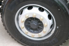 青岛解放 JK6 8X4 纯电动混凝土搅拌运输车(CA1311P28L3T4BEVA80)350kWh