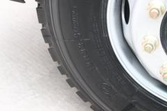 青岛解放 JK6 8X4 纯电动混凝土搅拌运输车(CA1311P28L3T4BEVA80)350kWh