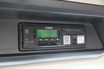 һ����� J6E�ؿ� 520���� 4X2 AMT�Զ���ǣ����(CA4180P66K25E6)ͼƬ