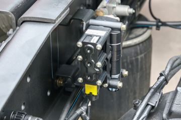 һ����� J6E�ؿ� 520���� 4X2 AMT�Զ���ǣ����(CA4180P66K25E6)ͼƬ