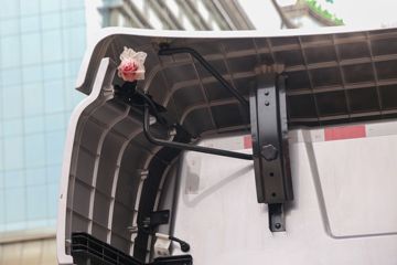 һ����� J6E�ؿ� 520���� 4X2 AMT�Զ���ǣ����(CA4180P66K25E6)ͼƬ