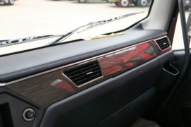 解放JK6&nbsp;混凝土搅拌车驾驶室                                               图片