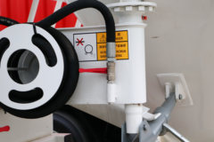 青岛解放 JK6 320马力 轻量化版 8X4 8方混凝土搅拌运输车(CA1311P28K1L4T4BE6A81)