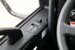 青岛解放 JK6 220马力 4X2 7.8米厢式危化品车(CA1180P28K2L4BE6A81)