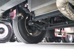 青岛解放 JK6 220马力 4X2 7.8米厢式危化品车(CA1180P28K2L4BE6A81)