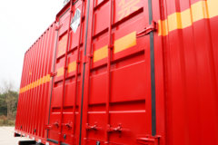 青岛解放 JK6 220马力 4X2 7.8米厢式危化品车(CA1180P28K2L4BE6A81)