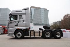 一汽解放 J7重卡 660马力 6X4 牵引车(国六)(CA4250P77K25T1E6)