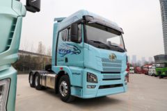 青岛解放 JH6重卡 智尊版2.0 610马力 6X4 AMT自动档牵引车(CA4258P25K15T1E6A80)