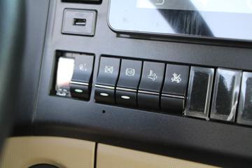 �й����� HOWO TX �콢�� 250���� 4X2 6.75��AMT�Զ�����դʽ����(����)ͼƬ