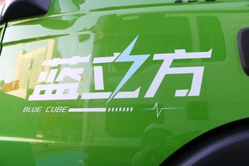 �������� HOWO TX�ؿ� 8X4 5.8�״��綯��ж��(ZZ3317Y326GZ1BEV)422kWhͼƬ