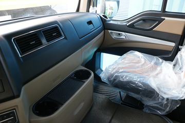 �������� HOWO TX�ؿ� 8X4 5.8�״��綯��ж��(ZZ3317Y326GZ1BEV)422kWhͼƬ