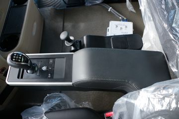 �������� HOWO TX�ؿ� 8X4 5.8�״��綯��ж��(ZZ3317Y326GZ1BEV)422kWhͼƬ