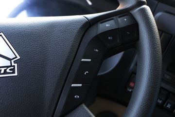 �������� HOWO TX�ؿ� 8X4 5.8�״��綯��ж��(ZZ3317Y326GZ1BEV)422kWhͼƬ