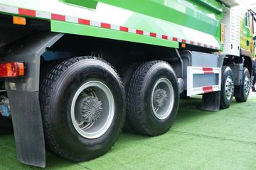 �������� HOWO TX�ؿ� 8X4 5.8�״��綯��ж��(ZZ3317Y326GZ1BEV)422kWhͼƬ