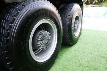 �������� HOWO TX�ؿ� 8X4 5.8�״��綯��ж��(ZZ3317Y326GZ1BEV)422kWhͼƬ