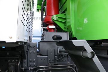 �������� HOWO TX�ؿ� 8X4 5.8�״��綯��ж��(ZZ3317Y326GZ1BEV)422kWhͼƬ