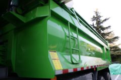 重汽豪沃 HOWO TX重卡 8X4 5.8米纯电动自卸车(ZZ3317Y326GZ1BEV)422kWh