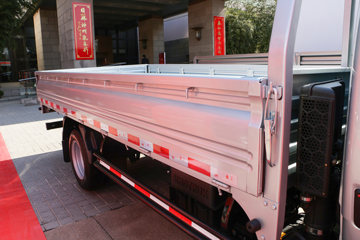 �й�����HOWO С�� 115���� 3.95�׵�������С��(Һɲ)(ZZ1047C3111F145)ͼƬ