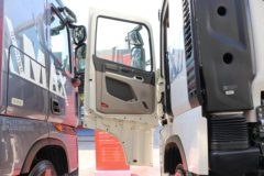 中国重汽 HOWO MAX 350马力 6X2 9.6米自动档栏板载货车(国六)(ZZ1257N54CKF1)