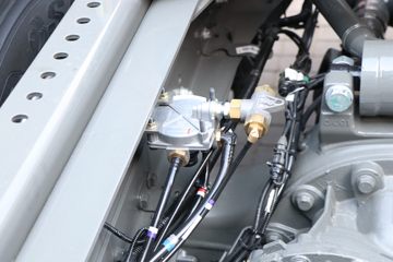 �й����� �ǵ¿�SITRAK G7S�ؿ� 610���� 6X4 AMT�Զ���ǣ����(��Һ��)ͼƬ