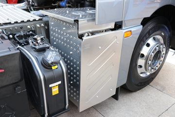 �й����� �ǵ¿�SITRAK G7S�ؿ� 610���� 6X4 AMT�Զ���ǣ����(��Һ��)ͼƬ