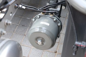 �й����� �ǵ¿�SITRAK G7S�ؿ� 610���� 6X4 AMT�Զ���ǣ����(��Һ��)ͼƬ