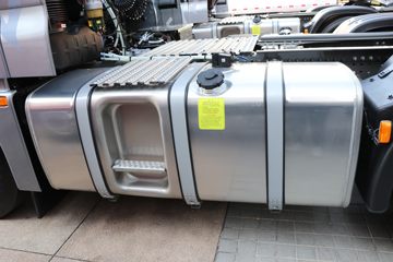 �й����� �ǵ¿�SITRAK G7S�ؿ� 610���� 6X4 AMT�Զ���ǣ����(��Һ��)ͼƬ