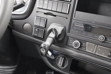 һ����� J6E�ؿ� 520���� 4X2 AMT�Զ���ǣ����(CA4180P66K25E6)ͼƬ