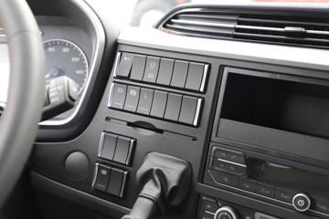 һ����� J6E�ؿ� 520���� 4X2 AMT�Զ���ǣ����(CA4180P66K25E6)ͼƬ