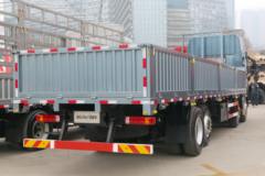 青岛解放 JK6 350马力 8X2 7.2米栏板载货车(CA1310P28K1L7T10E6A80)