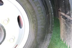 中国重汽HOWO 悍将 4.5T 4.15米单排纯电动厢式轻卡100kWh