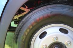 中国重汽HOWO 悍将 4.5T 4.15米单排纯电动厢式轻卡100kWh