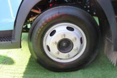 中国重汽HOWO 悍将 4.5T 4.15米单排纯电动厢式轻卡100kWh