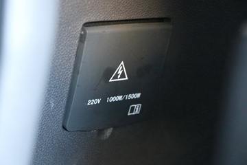 �й����� �ǵ¿�SITRAK C9H�ؿ� 800���� 6X4 AMT�Զ���ǣ����(����)(��Һ��)ͼƬ