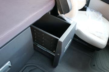 �й����� �ǵ¿�SITRAK C9H�ؿ� 800���� 6X4 AMT�Զ���ǣ����(����)(��Һ��)ͼƬ