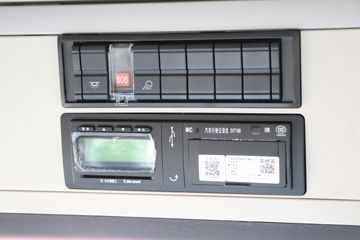 й HOWO TH7ؿ а 610 6X4 AMTԶǣ()(ZZ4257W324HF1B)ͼƬ
