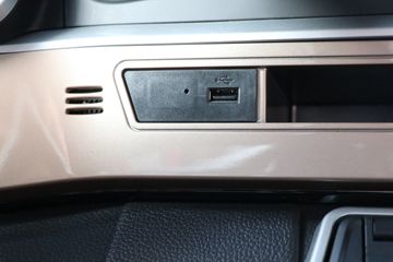 й HOWO TH7ؿ а 610 6X4 AMTԶǣ()(ZZ4257W324HF1B)ͼƬ