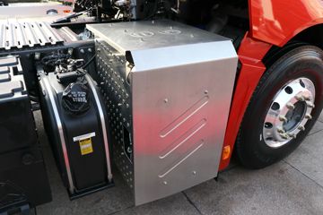 �й����� HOWO TH7�ؿ� ���а� 610���� 6X4 AMT�Զ���ǣ����(����)(ZZ4257W324HF1B)ͼƬ