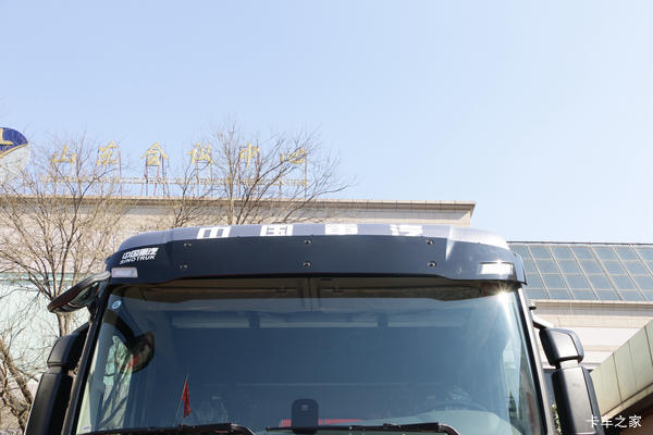 HOWO Maxǣ���������л��ȴ����� �����ߴ�1��