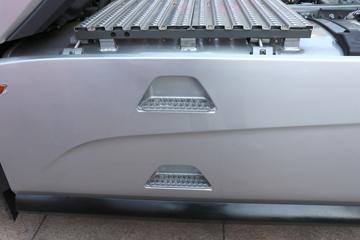 �й����� �ƺ� X7�ؿ� 800���� 6X4 AMT�Զ���ǣ����ͼƬ