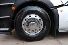 中国重汽 黄河 X7重卡 800马力 6X4 AMT自动档牵引车(ZZ4257Y344XF1)