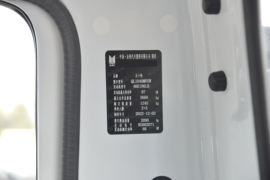 五十铃100P 载货车驾驶室                                               图片