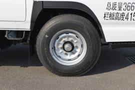 五十铃100P 载货车底盘                                                图片