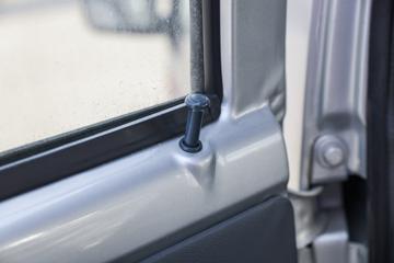 ���� С����V 1.3L 91���� ���� 2.7��˫������΢��(����)ͼƬ