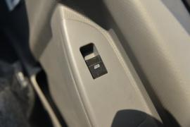 五十铃KV100&nbsp;冷藏车驾驶室图片