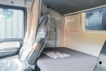 �����ǵ¿� SITRAK GX�ؿ� 6X4ȼ�ϵ��ǣ����(ZZ4256Y384HZ1FCEV)ͼƬ